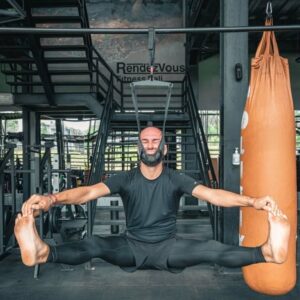 Уред за разтягане на шийния гръбнак и отпускане на гърба